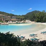 Appartamento 2135 3 Pieces Vue Dans Domaine Avec Piscines